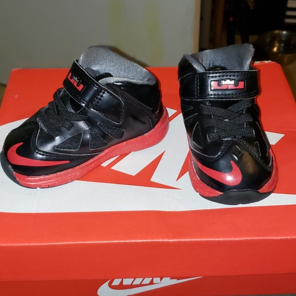 Baby LeBrons and Baby Nike prestige II - Picture 2 of 5